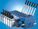 The M4 valve offers integrated pressure compensators and load-sensing-pressure control